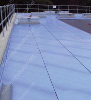 Sử dụng Băng dán Premseal GMA chống thấm, chống tia UV cho sàn mái